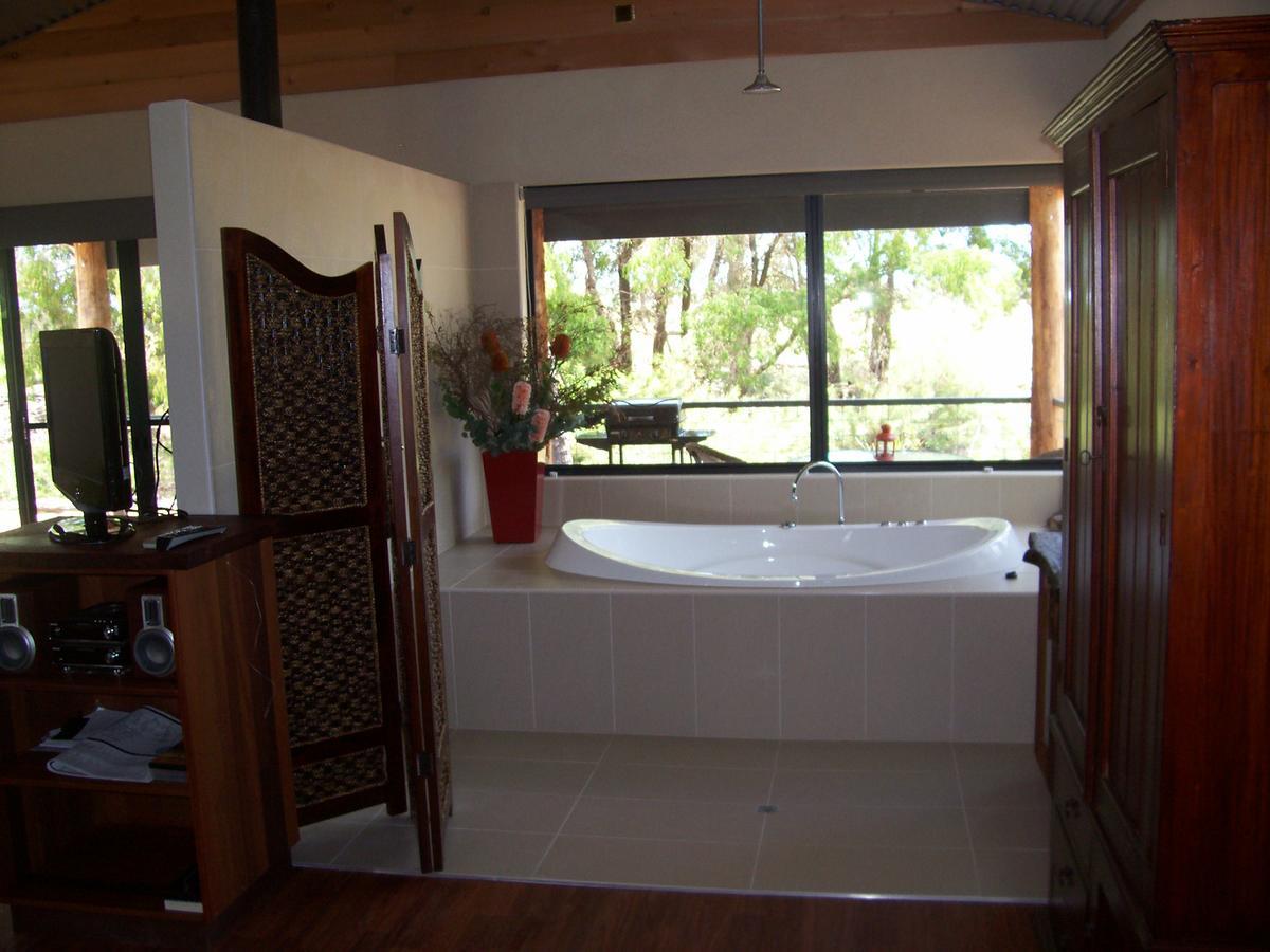 Silversprings Spa Retreat Pet Friendly Cottages And Glampings Metricup Экстерьер фото