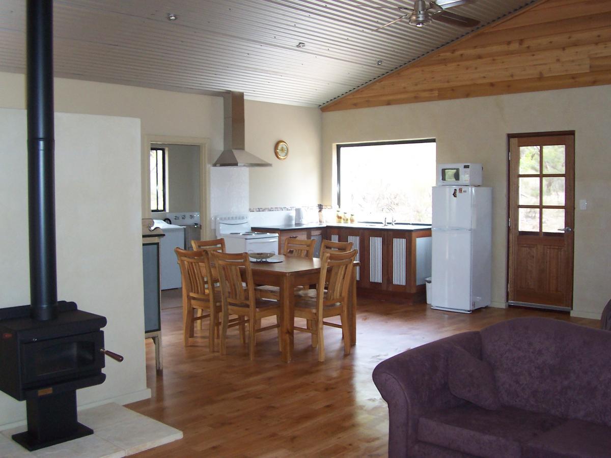 Silversprings Spa Retreat Pet Friendly Cottages And Glampings Metricup Экстерьер фото