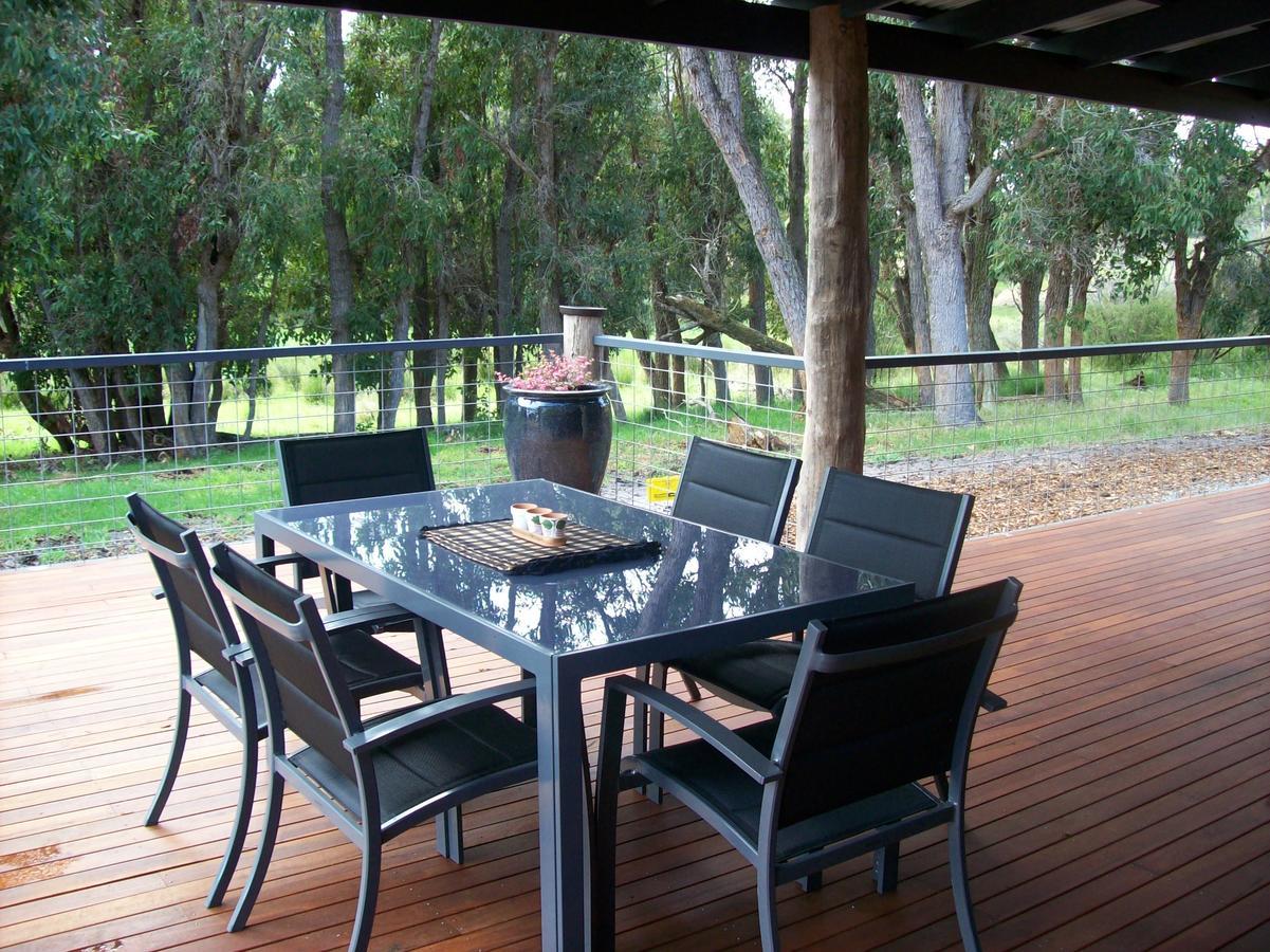 Silversprings Spa Retreat Pet Friendly Cottages And Glampings Metricup Экстерьер фото